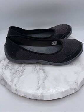 CROCS Black and Grey Duet Busy Day Ballet Flats-9